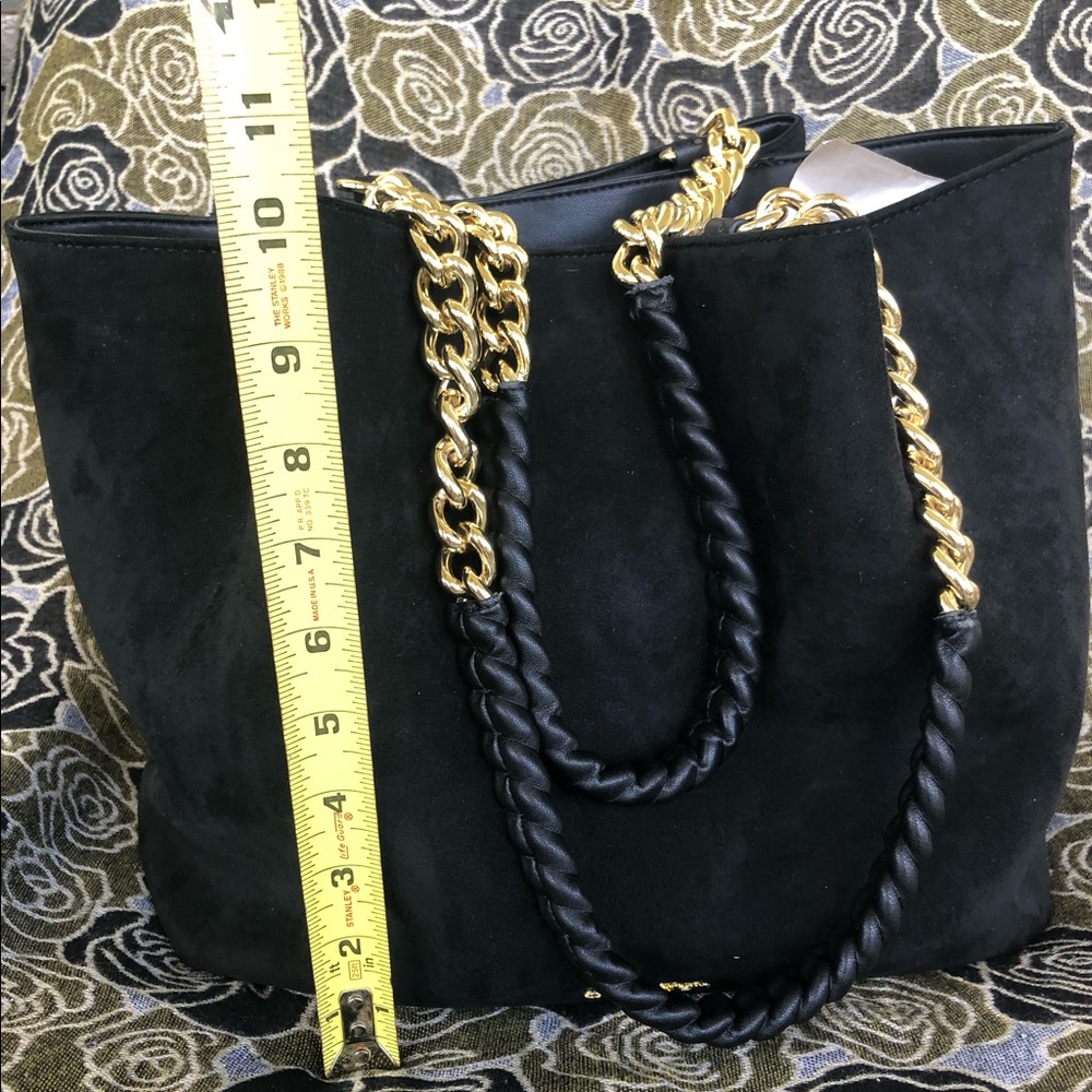Authentic Calvin Klein shoulder bag, hardly used!